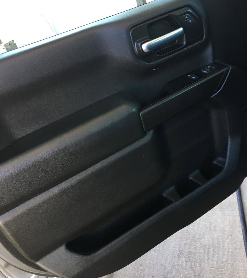 Used 2020 GMC Sierra 1500 4x4 Regular Cab w/ Sierra Value Package image 12