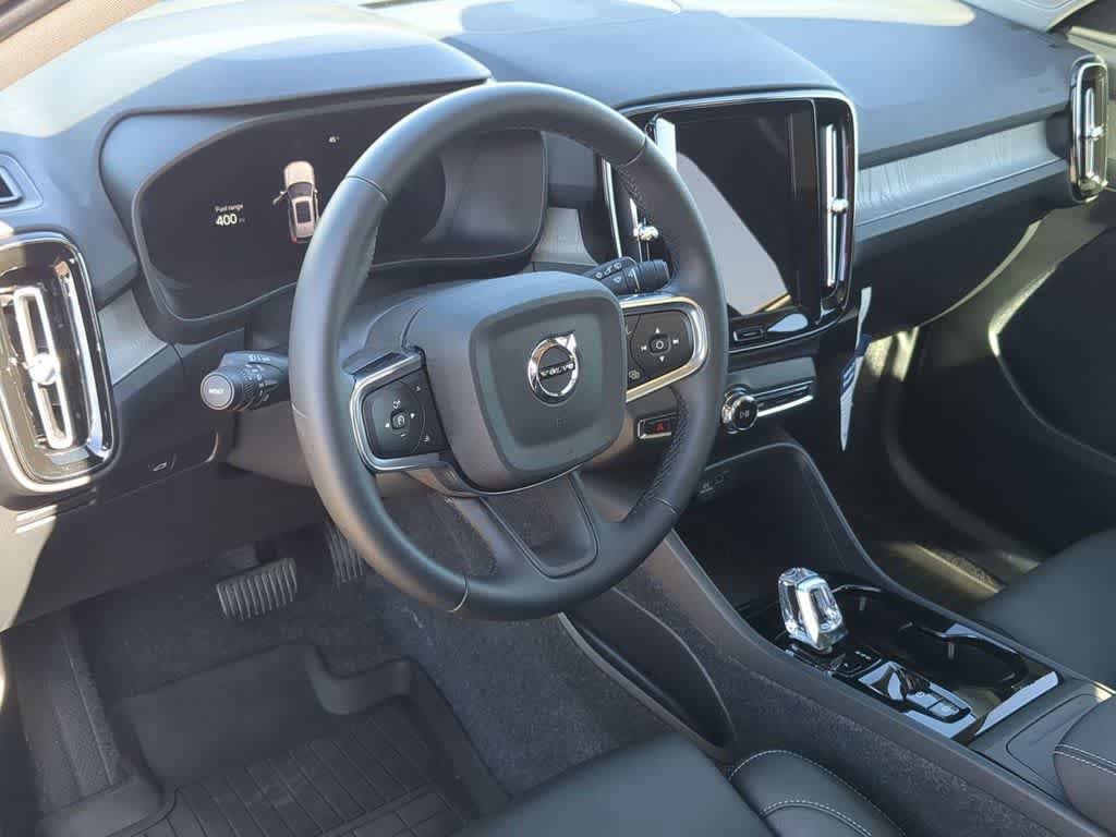 Certified 2026 Volvo XC40 B5 Plus w/ Protection Package Premier AWD/4WD video 2