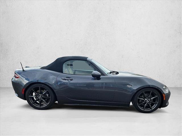 Used 2016 MAZDA MX-5 Miata Grand Touring RWD image 5