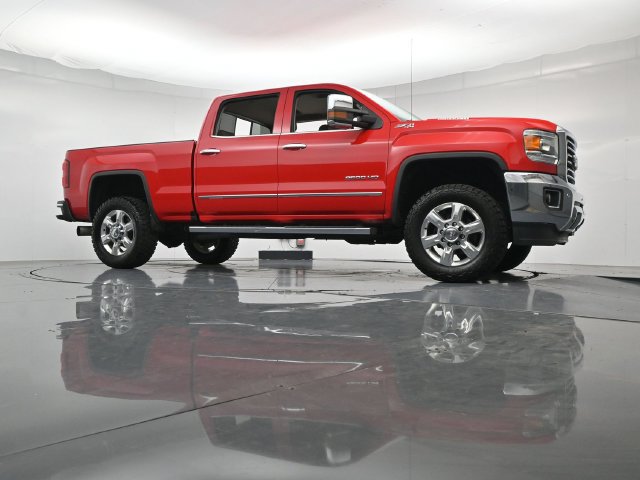 Used 2019 GMC Sierra 2500 SLT w/ Duramax Plus Package AWD/4WD image 35