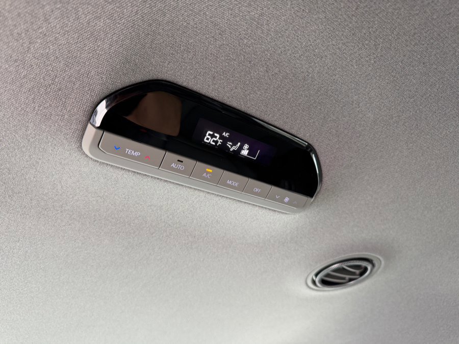 Used 2024 Kia EV9 Light Long Range image 48