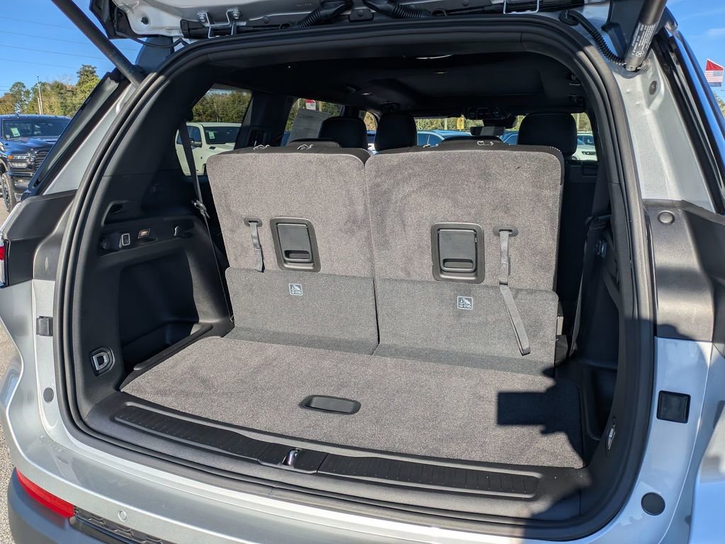 New 2025 Jeep Grand Cherokee L Limited image 33