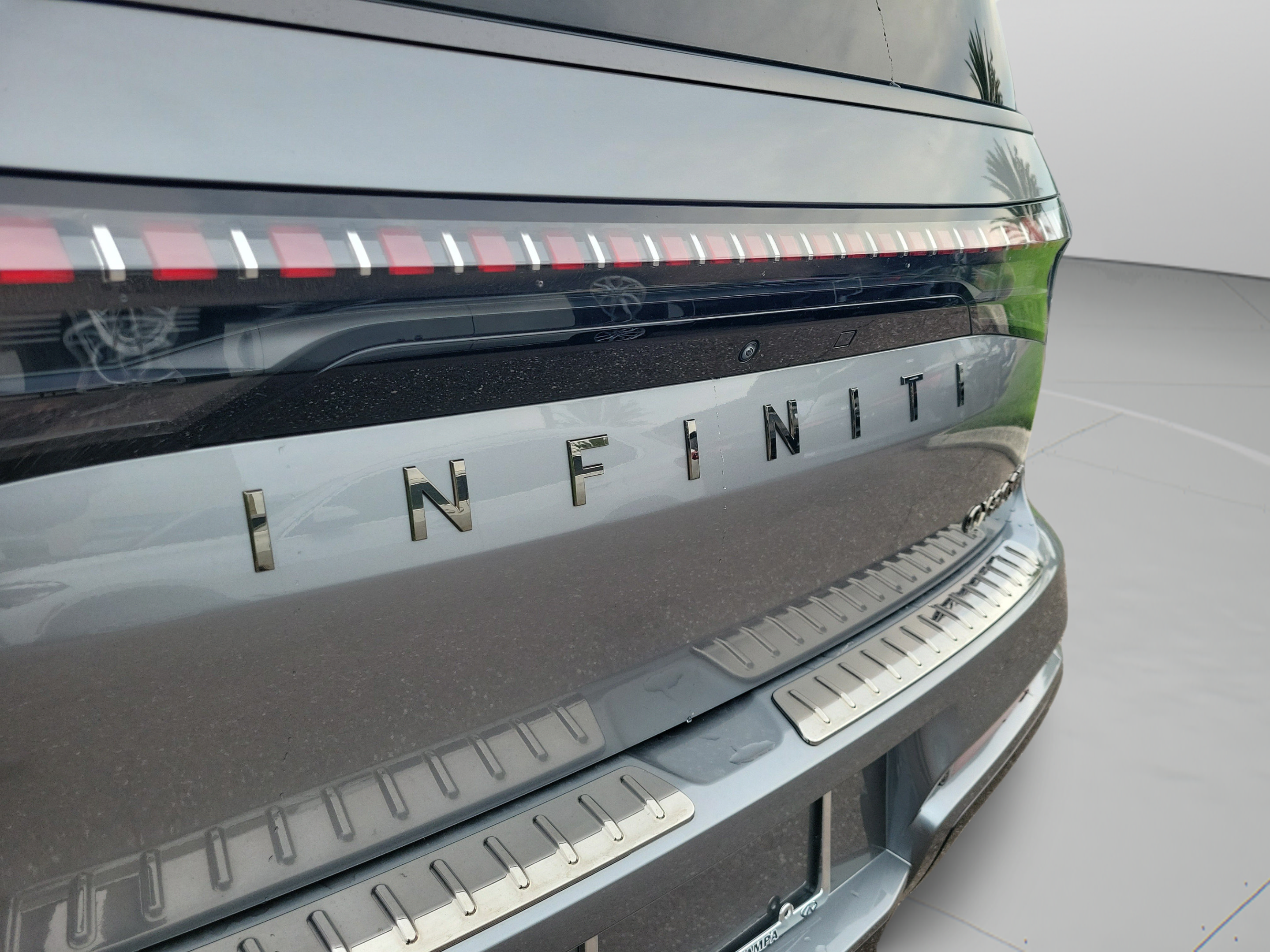 Certified 2026 INFINITI QX80 4WD w/ Sport Exterior Package image 49