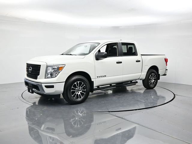 Used 2024 Nissan Titan SV w/ Accessory Utility Package image 6
