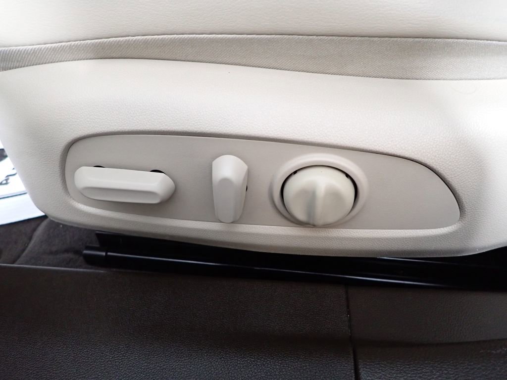 Used 2017 Buick LaCrosse Preferred image 20