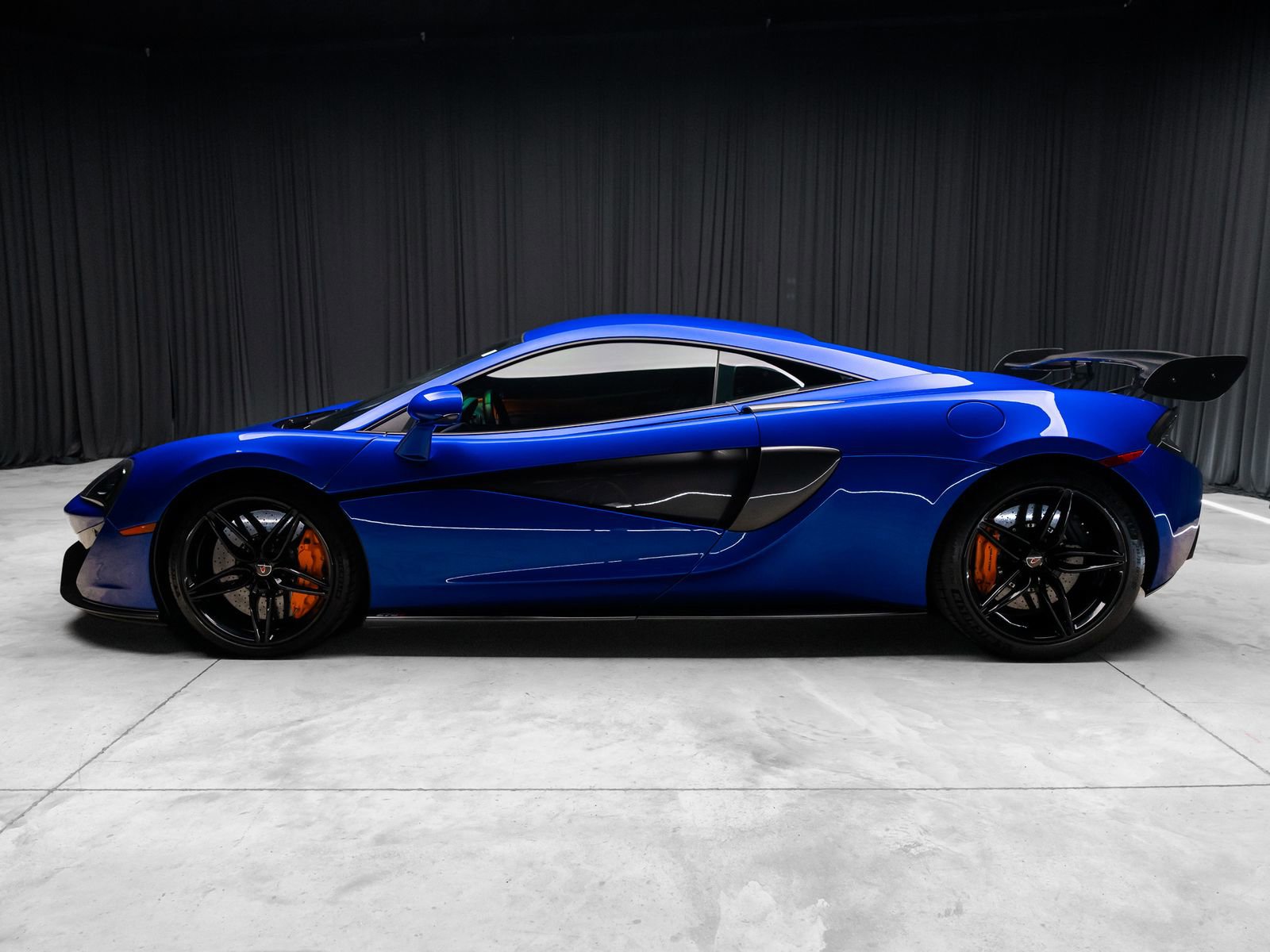 Used 2017 McLaren 570S Coupe image 12