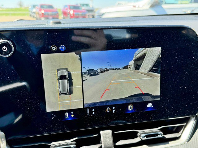 New 2026 Chevrolet Equinox LT w/ Convenience Package II image 23