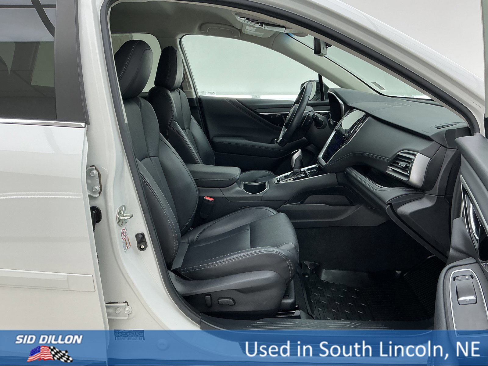 Used 2020 Subaru Outback Limited image 25