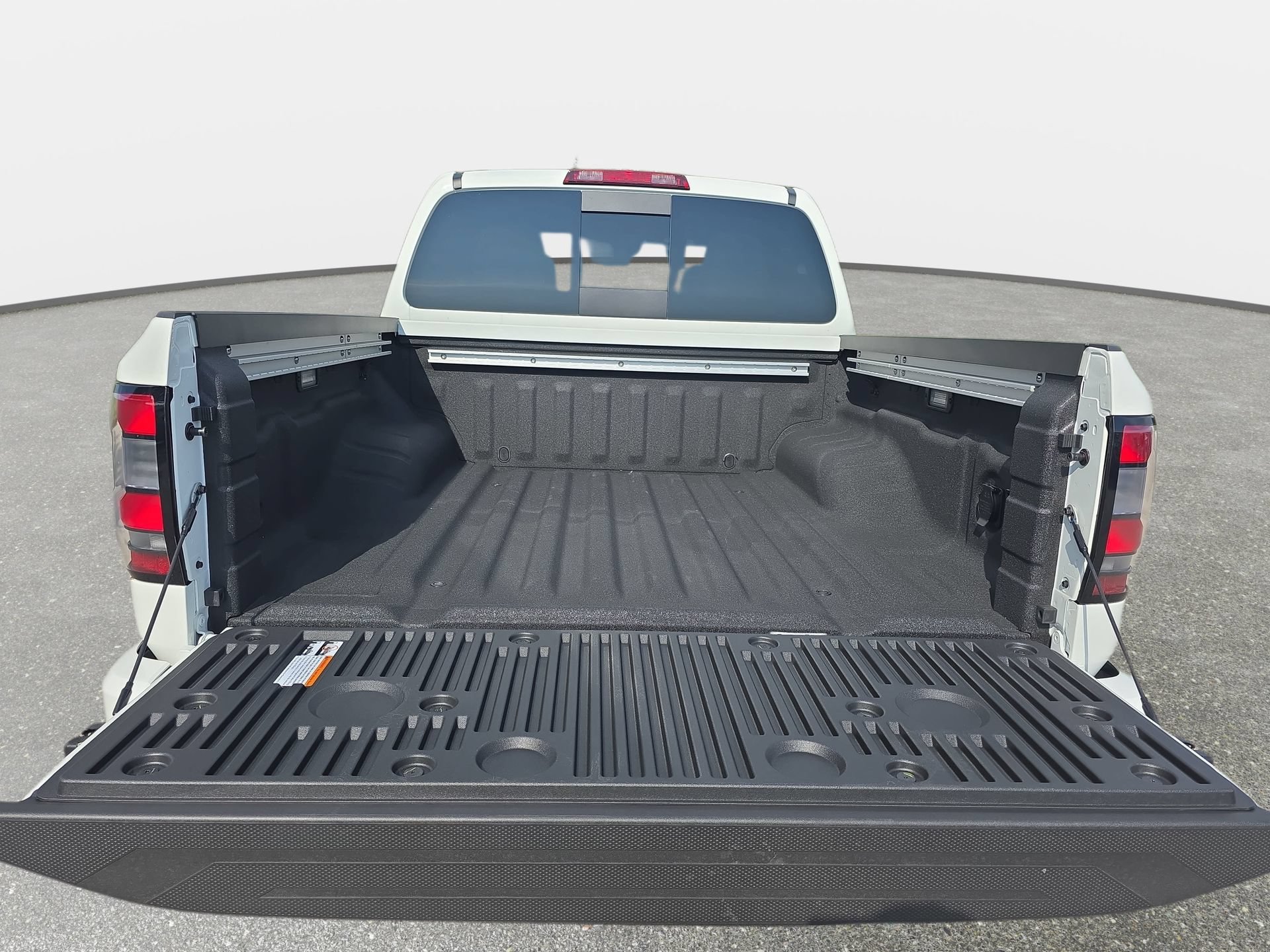 New 2026 Nissan Frontier SV w/ SV Convenience Package RWD image 12