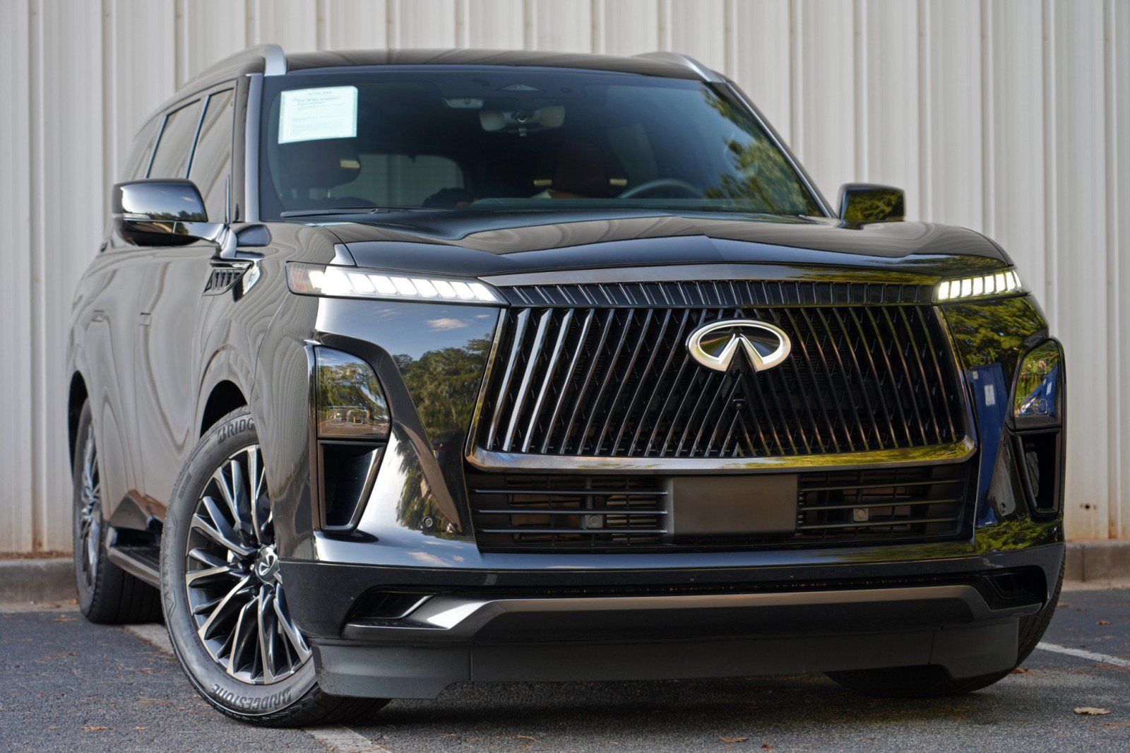 Used 2025 INFINITI QX80 Autograph AWD/4WD image 4