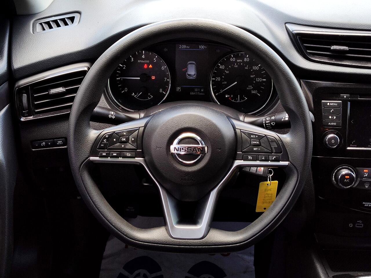 Used 2022 Nissan Rogue Sport S image 17