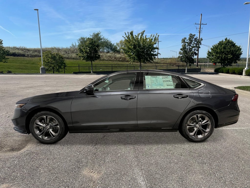 New 2026 Honda Accord EX-L image 3