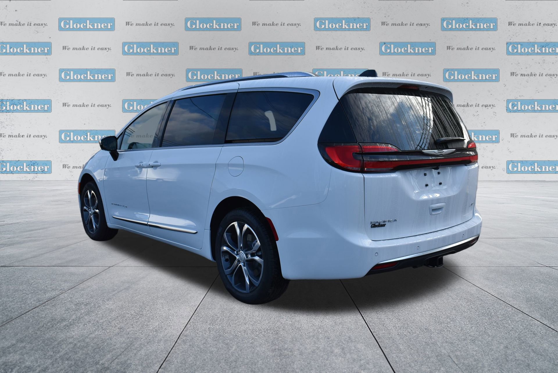 New 2026 Chrysler Pacifica Pinnacle image 8