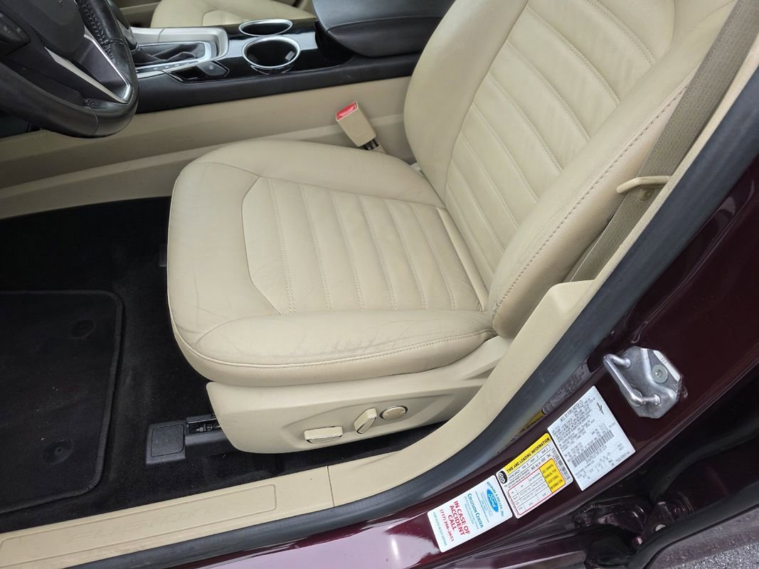 Used 2013 Ford Fusion SE FWD image 9