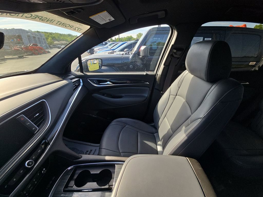 Used 2024 Buick Enclave Essence w/ Experience Buick Package AWD/4WD image 11