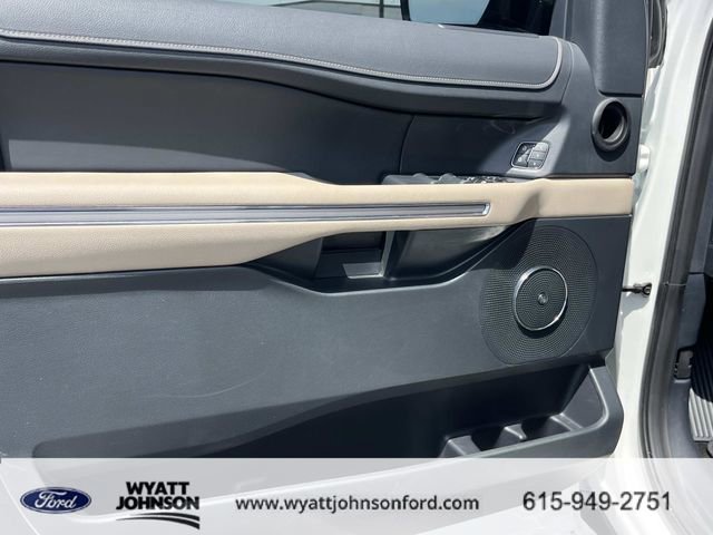 Used 2022 Ford Expedition Max Limited image 28