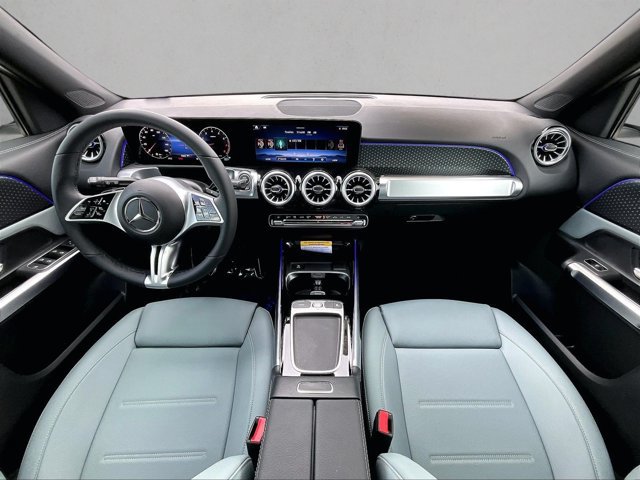 New 2026 Mercedes-Benz GLB 250 image 7