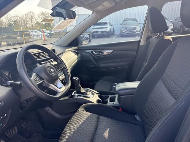Used 2020 Nissan Rogue SV image 7