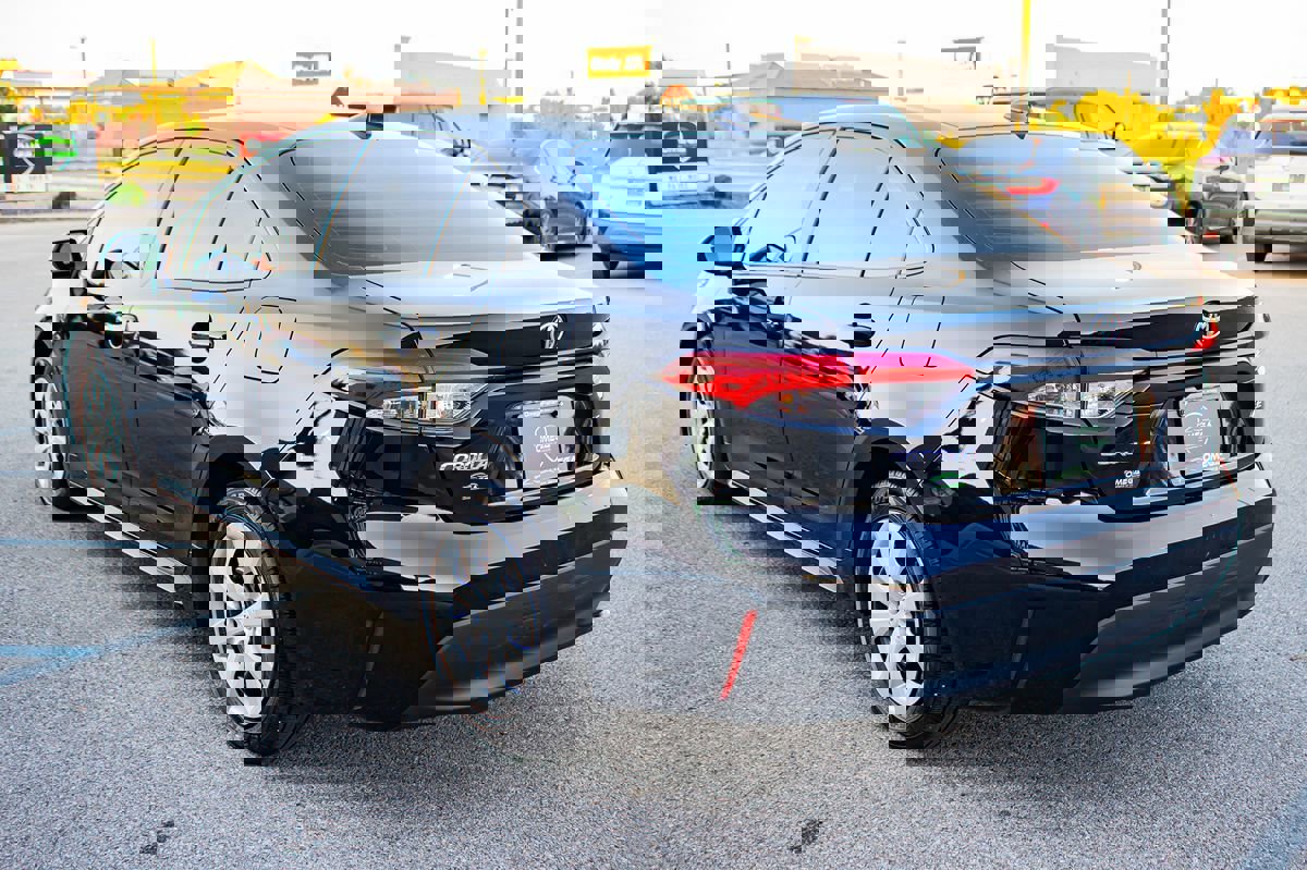 Used 2024 Toyota Corolla LE image 7