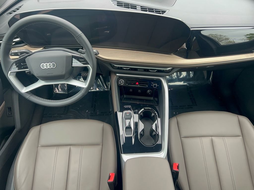 Certified 2025 Audi Q5 Premium image 14