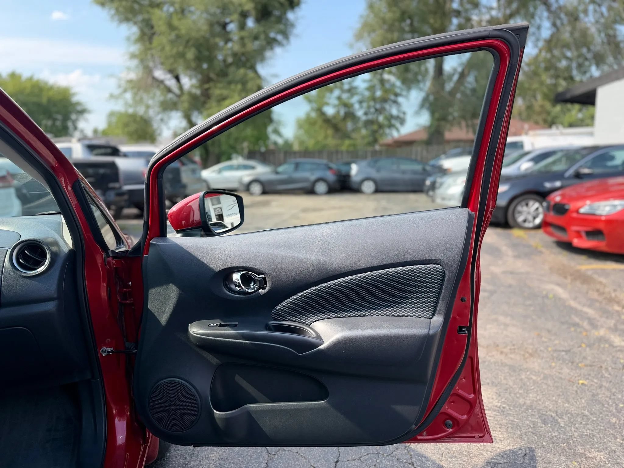Used 2015 Nissan Versa Note FWD image 22