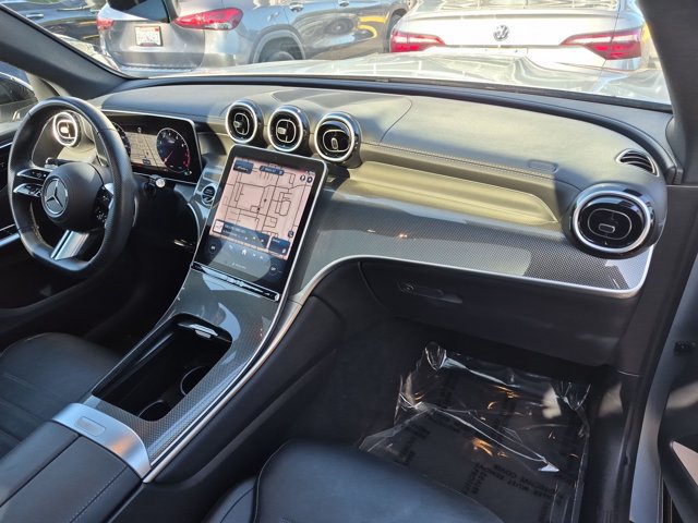 Used 2024 Mercedes-Benz GLC 300 4MATIC image 22