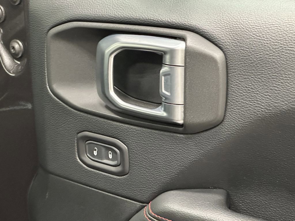 Used 2018 Jeep Wrangler Unlimited Rubicon image 17