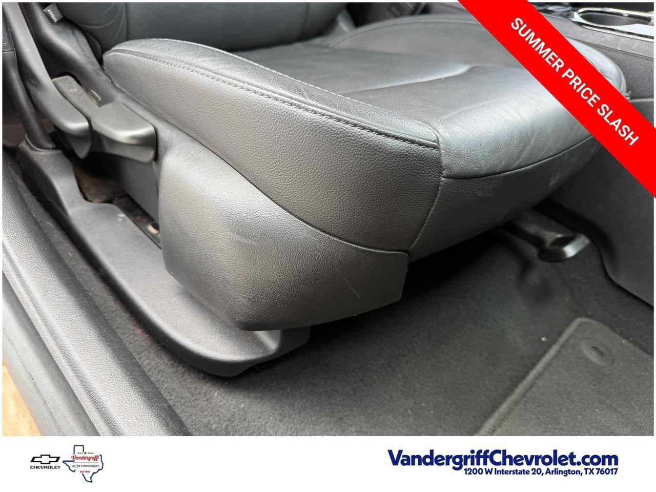 Used 2017 Chevrolet Cruze Premier FWD image 27