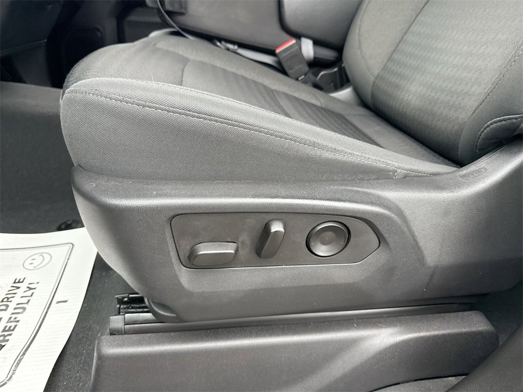 Used 2022 Chevrolet Silverado 1500 Custom image 12