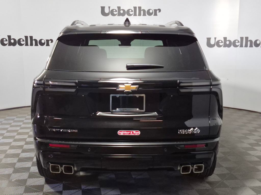 New 2026 Chevrolet Traverse High Country w/ LPO, Floor Liner Package FWD image 6