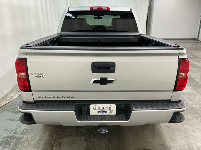 Used 2018 Chevrolet Silverado 1500 Custom w/ Custom Value Package image 4