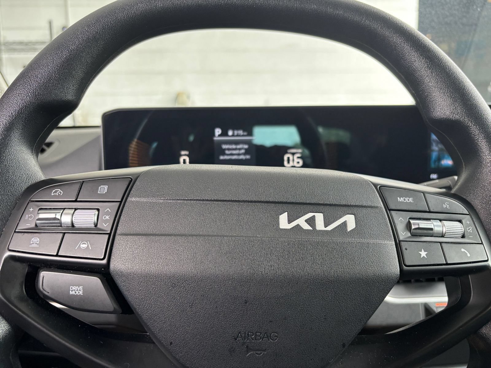 Used 2025 Kia K4 FWD image 30