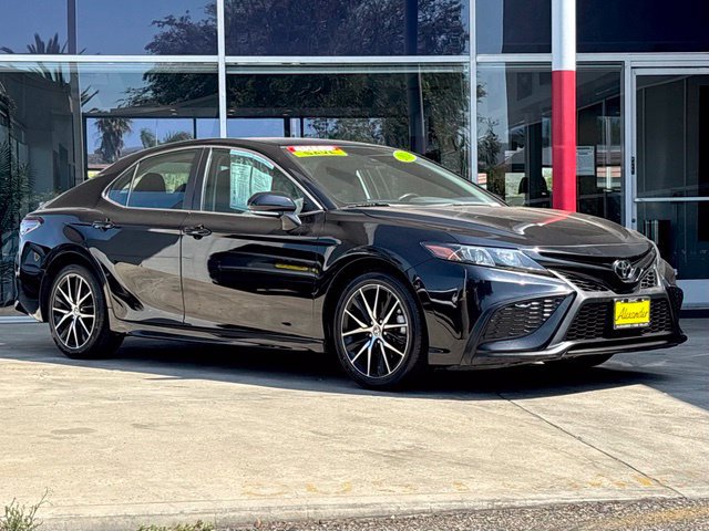 Used 2024 Toyota Camry SE FWD image 31