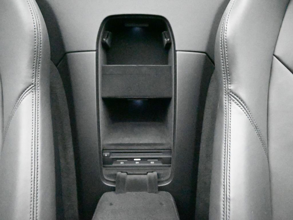 Used 2021 Audi R8 V10 w/ Premium Package image 36