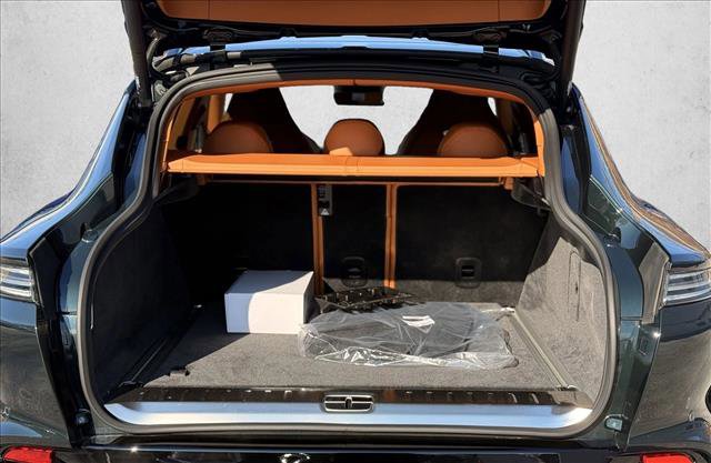 New 2026 Aston Martin DBX 707 image 5