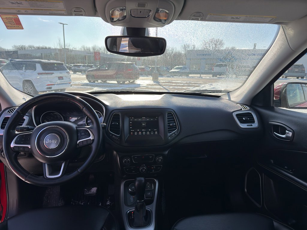 Used 2019 Jeep Compass Latitude w/ Cold Weather Group image 27