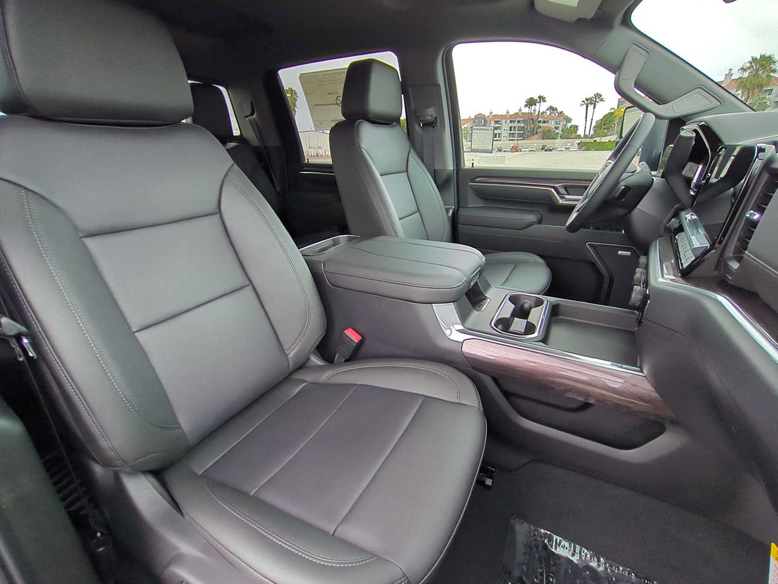 New 2026 Chevrolet Silverado 2500 LTZ w/ LTZ Convenience Package AWD/4WD image 27