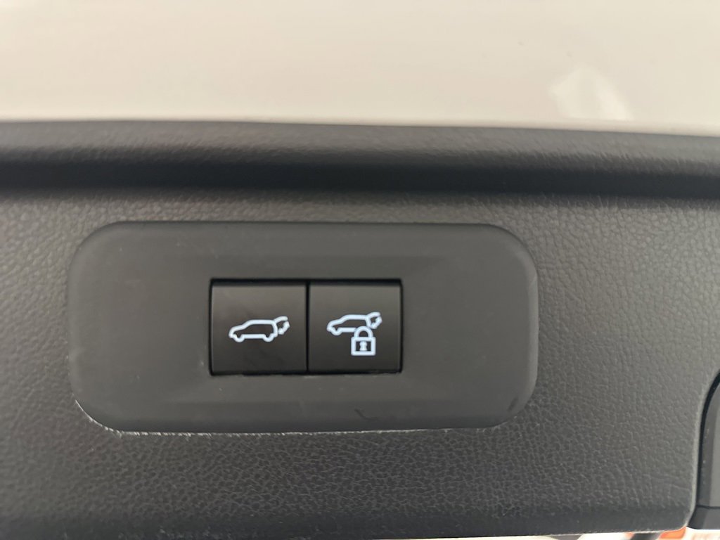 Used 2024 Toyota Grand Highlander XLE image 32