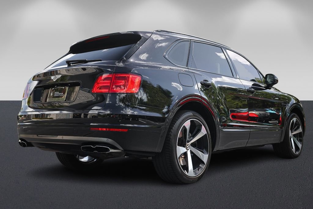 Used 2019 Bentley Bentayga image 3