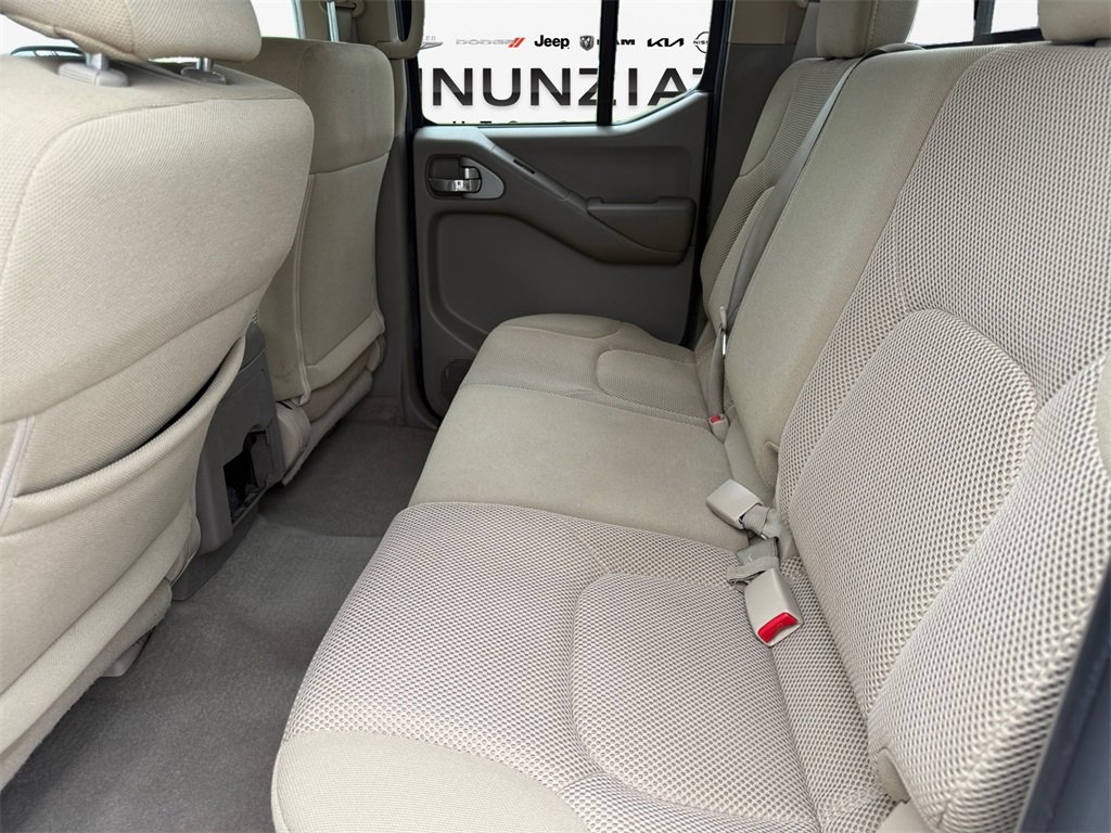 Used 2019 Nissan Frontier SV w/ Value Truck Package image 13