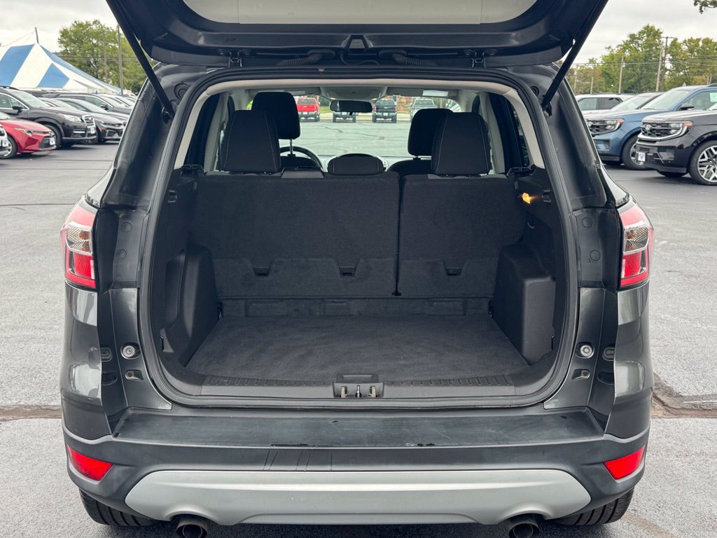 Used 2017 Ford Escape SE w/ SE Cold Weather Package FWD image 26
