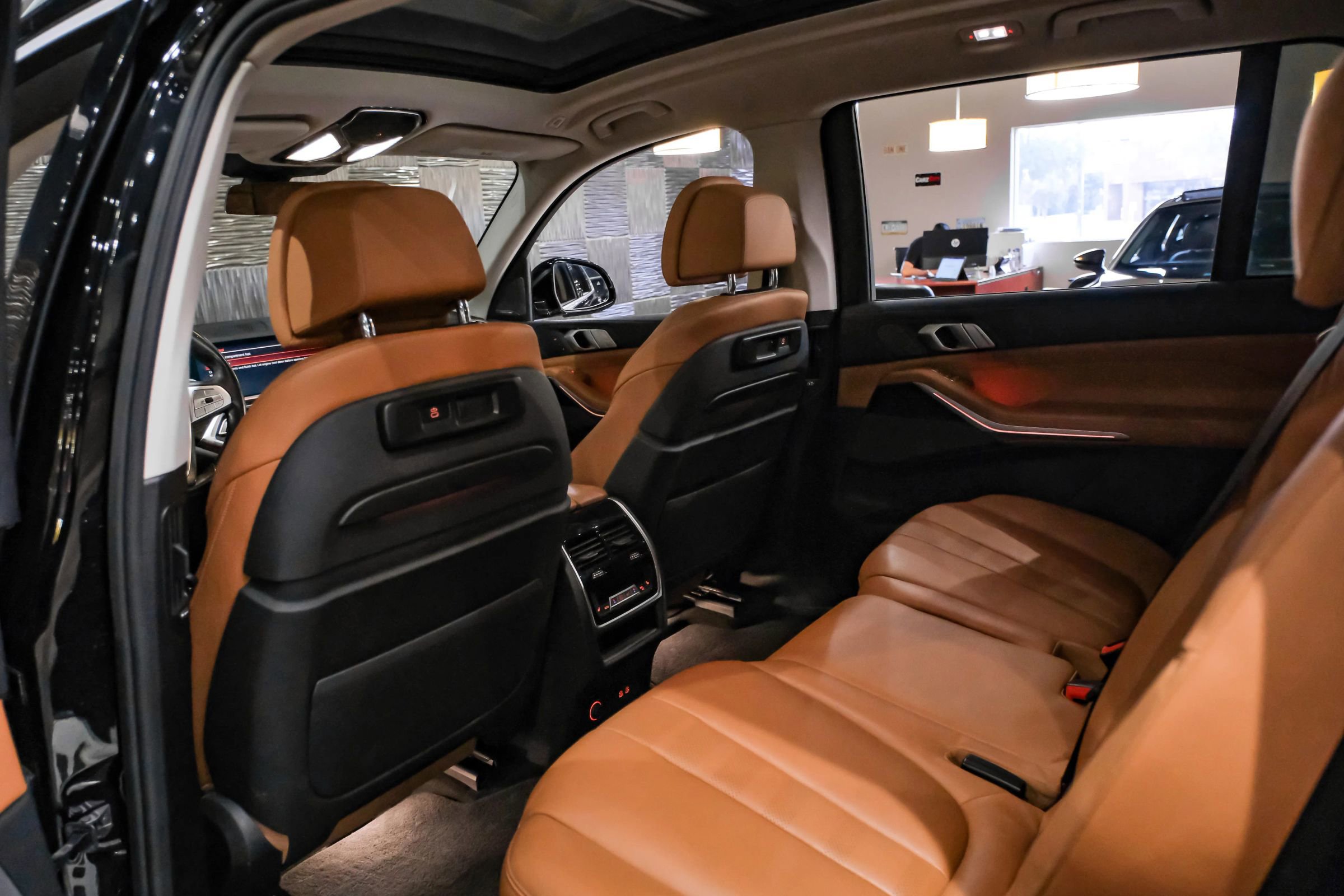 Used 2019 BMW X7 xDrive50i w/ Premium Package image 35