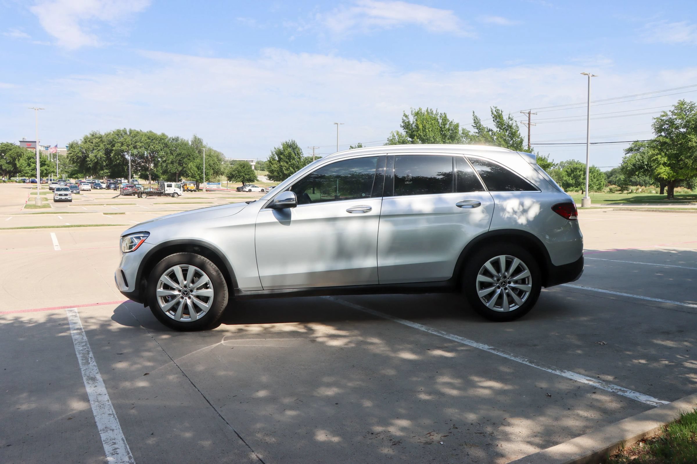 Used 2020 Mercedes-Benz GLC 300 image 4