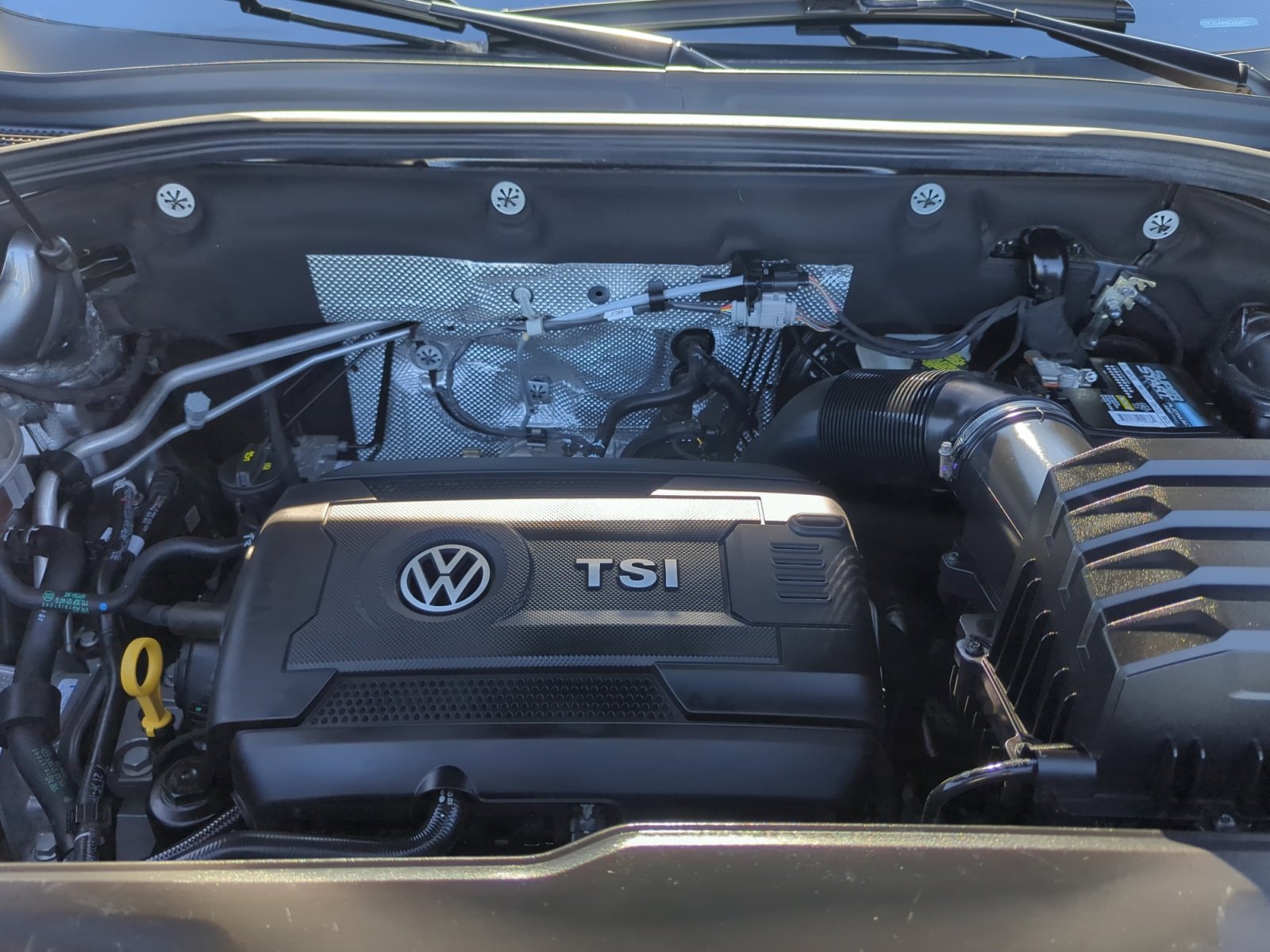 Certified 2022 Volkswagen Atlas Cross Sport SE image 21