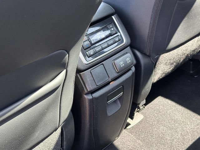 Used 2019 Subaru Ascent Limited w/ Popular Package #3 image 17