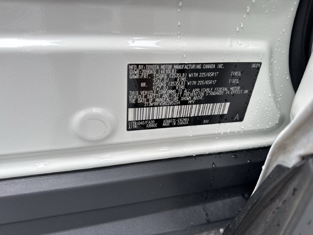 Used 2024 Toyota RAV4 XLE FWD image 60