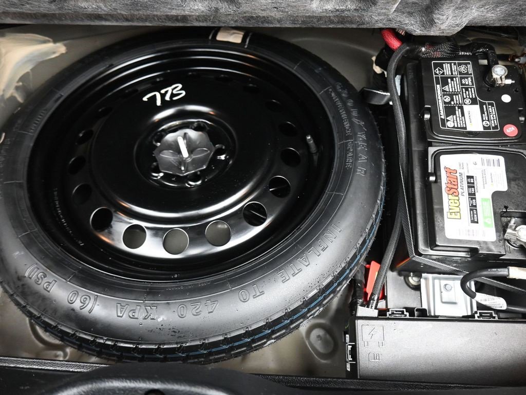 Used 2019 Chrysler 300 Touring w/ Sport Appearance Package image 43