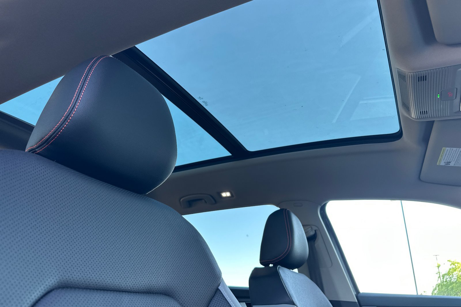 New 2026 Volkswagen Atlas Peak Edition AWD/4WD image 18