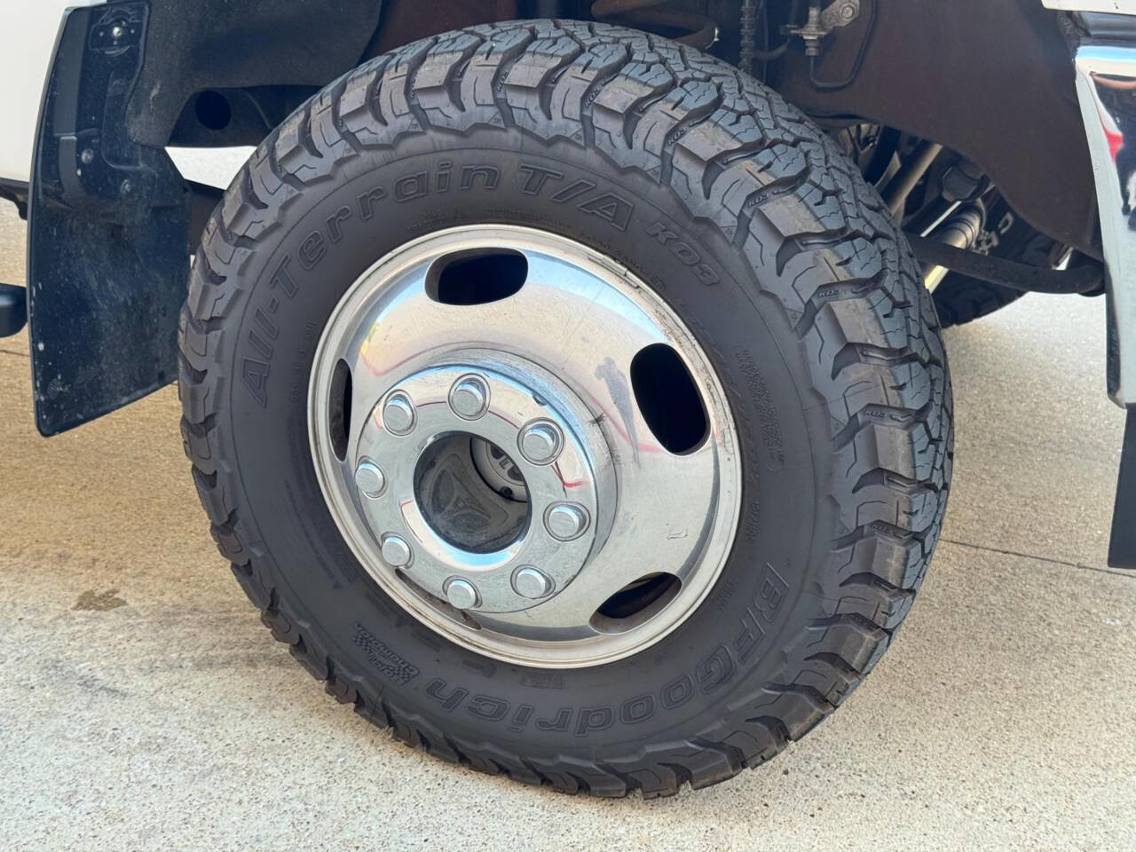 Used 2017 Ford F350 Lariat w/ FX4 Off-Road Package image 34