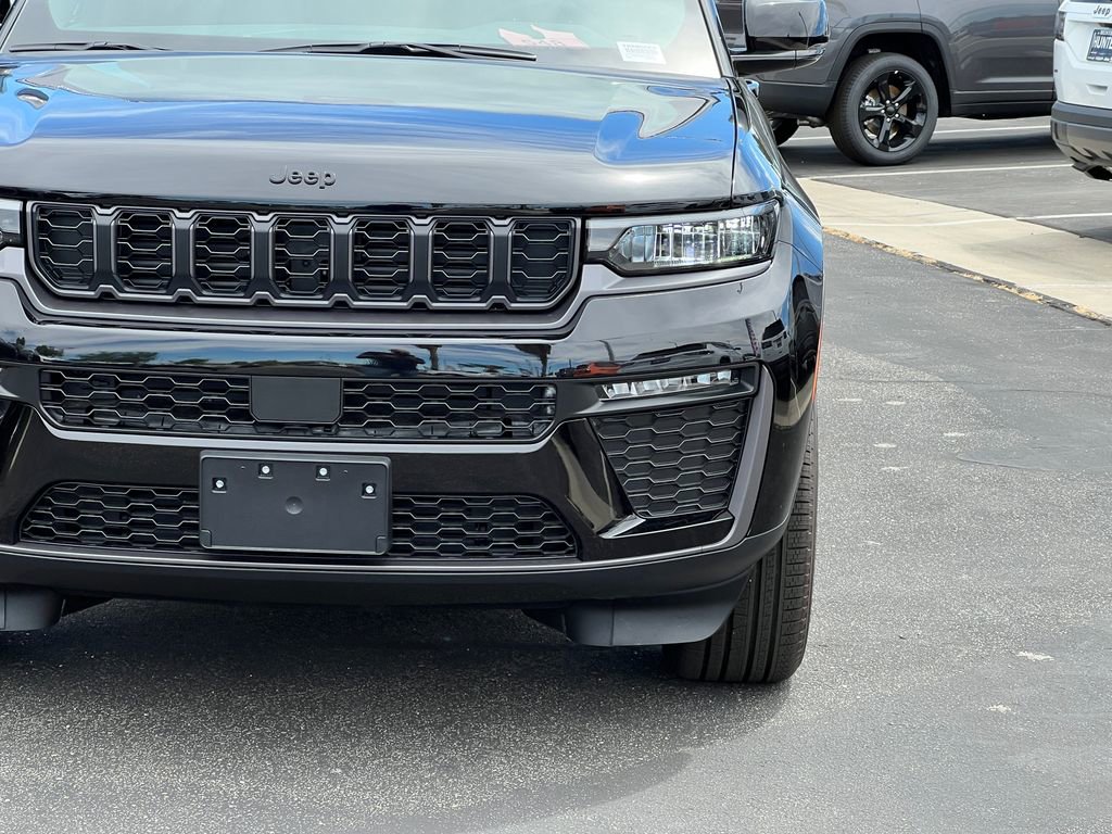 New 2026 Jeep Grand Cherokee Limited w/ Limited Altitude Package image 13
